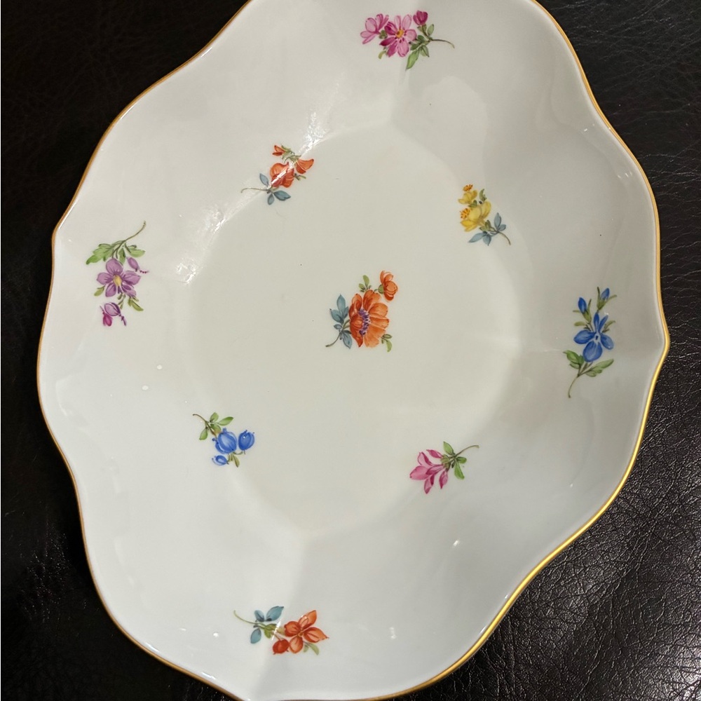Authentic Meissen Porcelain trinket or candy dish with Gold Trim